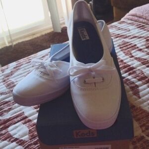 Mini Canvas Slip On Tennis Shoes